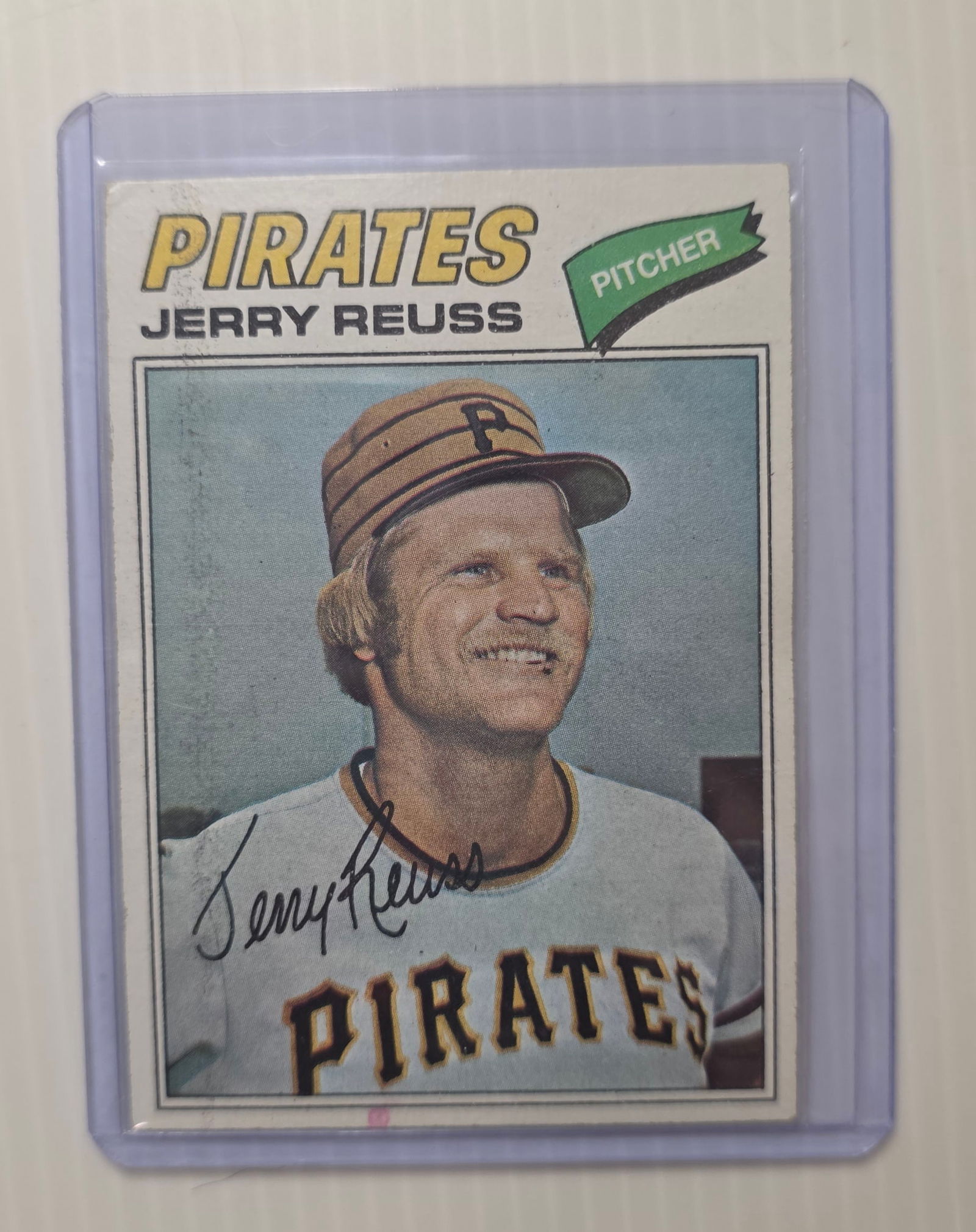 1977 Topps Jerry Reuss #192 Pittsburgh Pirates Pitcher MLB Baseball Card (1 of 3)