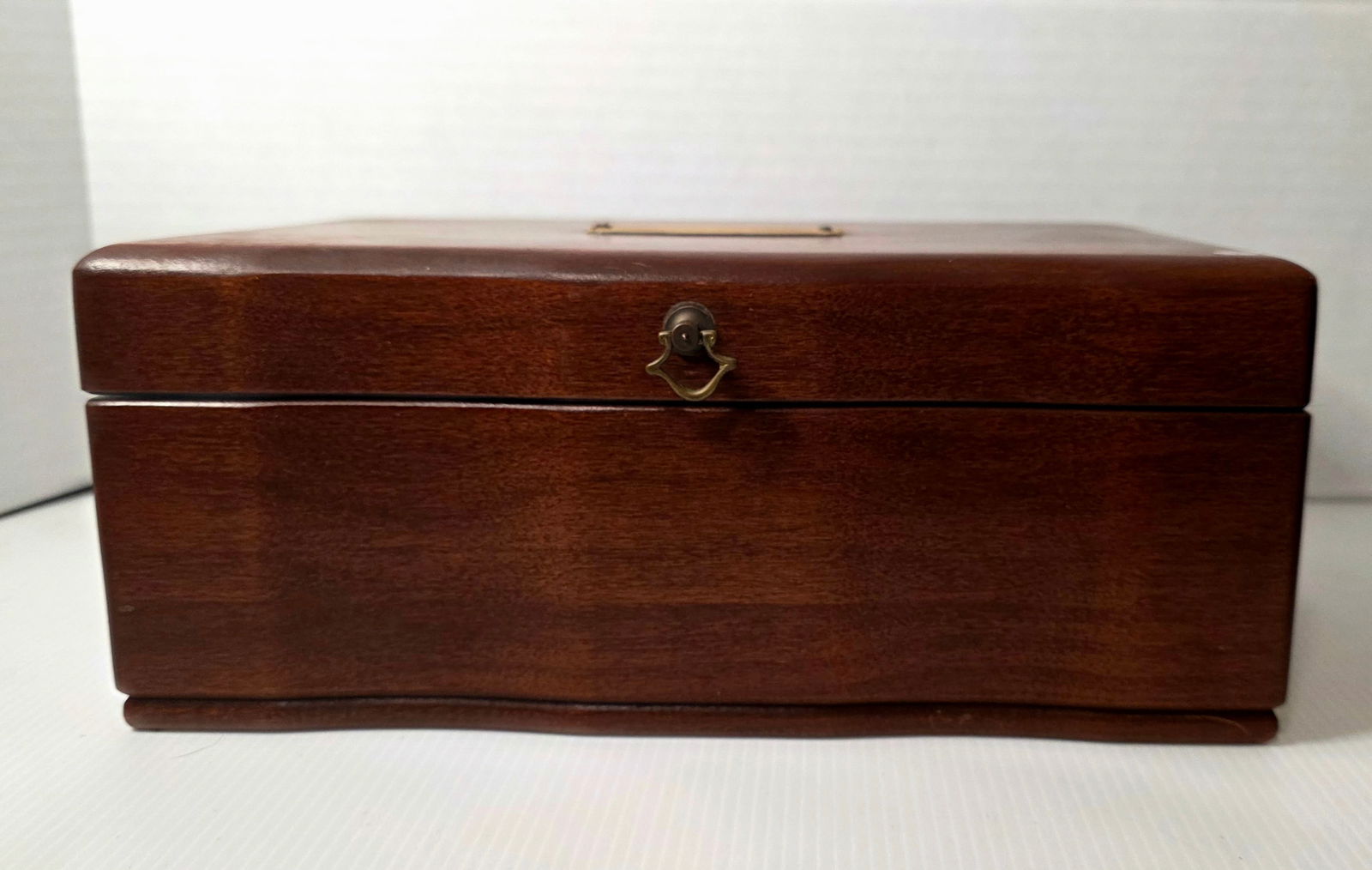 Vintage Reed & Barton Wooden Jewelry Box Velvet Lined Hinged Chest (1 of 15)