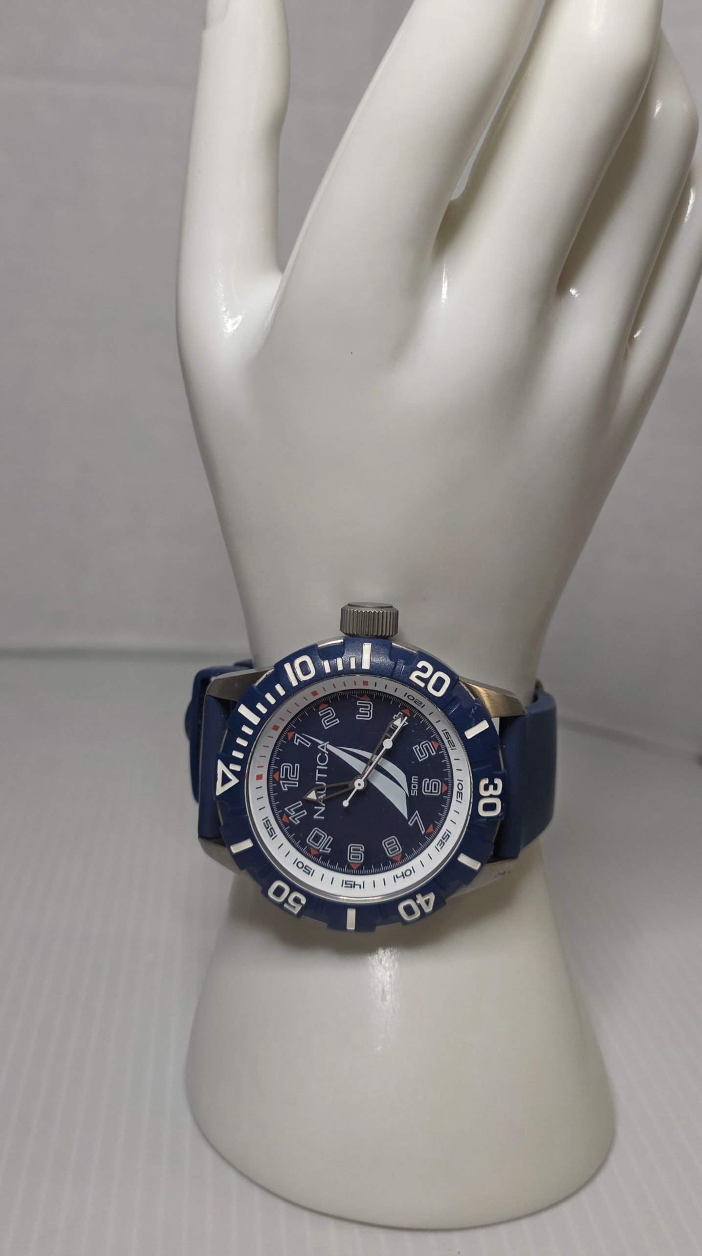 Nautica NAD08505G NSR 100 J Class Mens Quartz Watch Blue Silicone 50M (1 of 9)