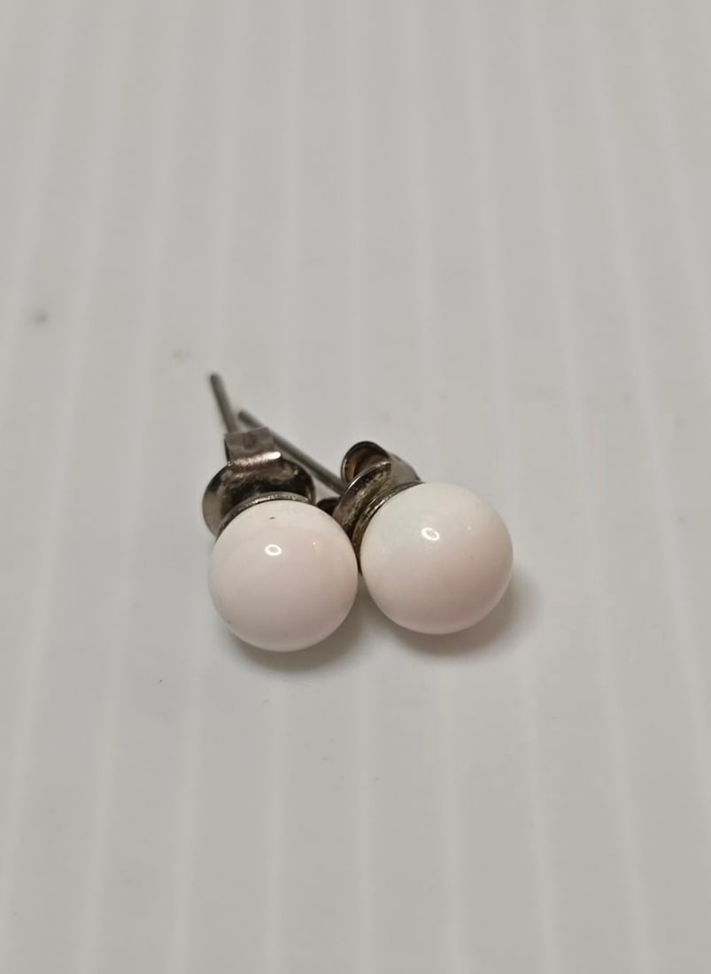 White Ball Stud Earrings Silver Tone Posts (1 of 5)