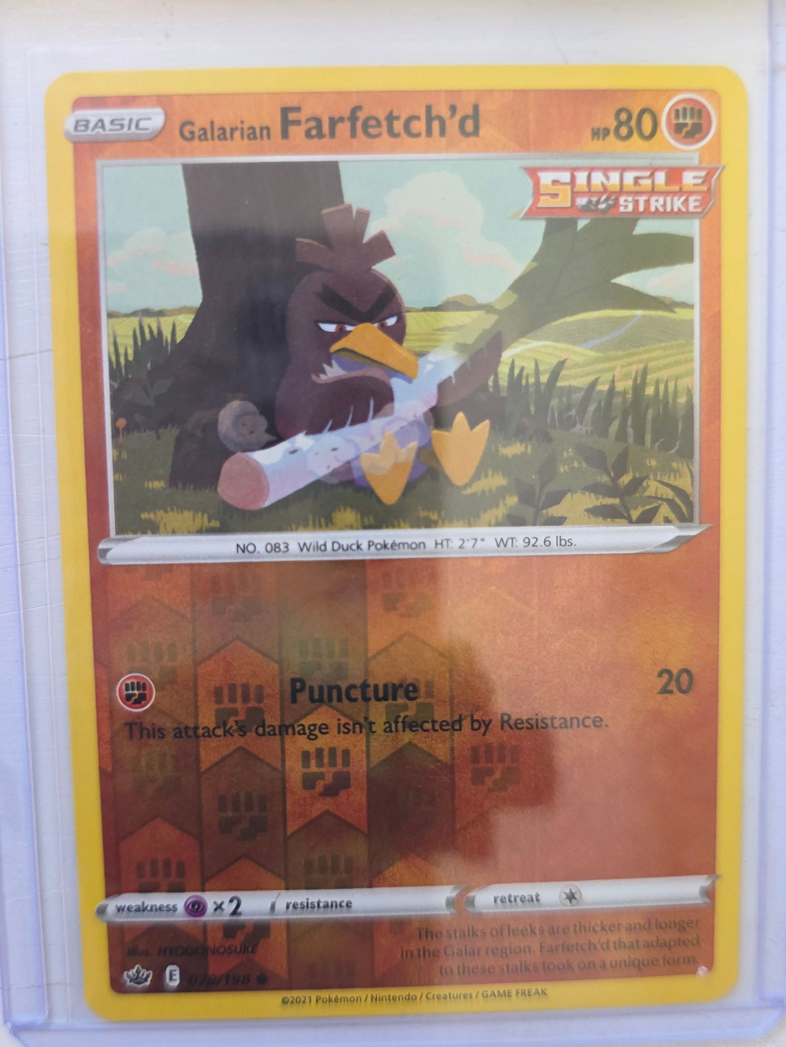 2021 Galarian Farfetch'd Chilling Reign 073/198 Reverse Holo Pokemon Card: 2021 Pokemon Galarian Farfetch'd reverse holo card numbered 073/198 from the Sword & Shield Chilling Reign expansion set. Illustrated by HYOGONOSUKE. Reverse holographic foil pattern across the card s
