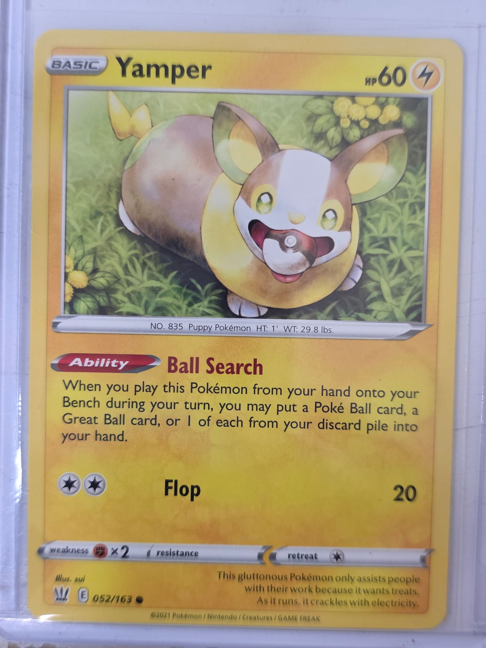 2021 Yamper Battle Styles 052/163 Pokemon Card: 2021 Pokemon Yamper card numbered 052/163 from the Sword & Shield Battle Styles expansion set. Illustrated by sui. Standard non holographic card. Card stored in penny sleeve and top loader.