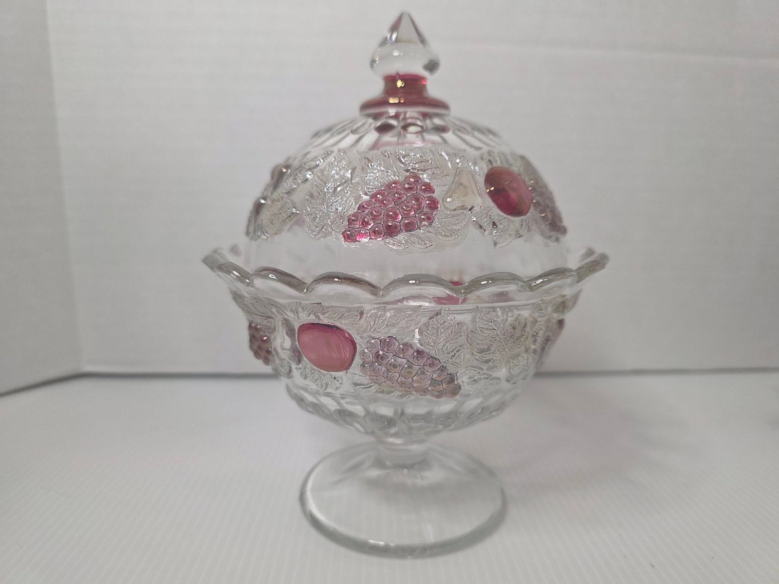 Westmoreland Della Robbia Flashed Glass Pedestal Candy Dish Lid (1 of 12)