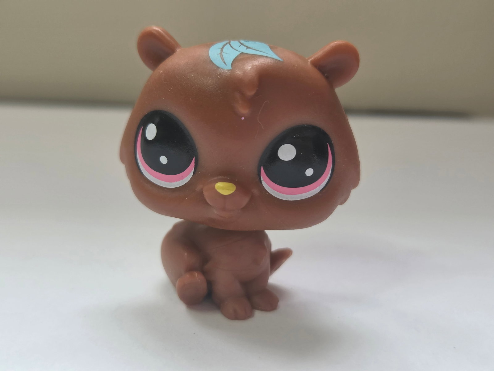 GEN 4 Hamster Bagel Lucky Fortune Cookie Brown Pink Eyes Blue Leaf (1 of 5)