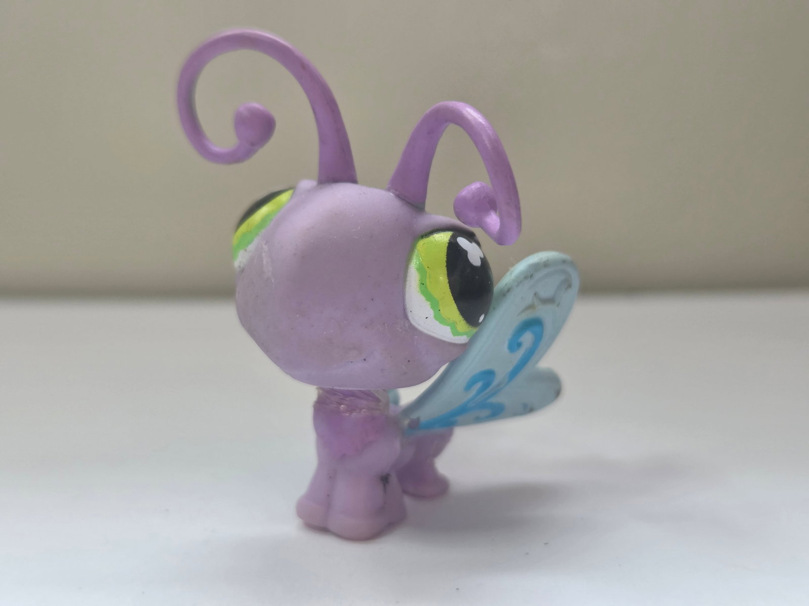 GEN 2 Butterfly 93 Purple Blue Wings Green Eyes Hasbro (1 of 7)