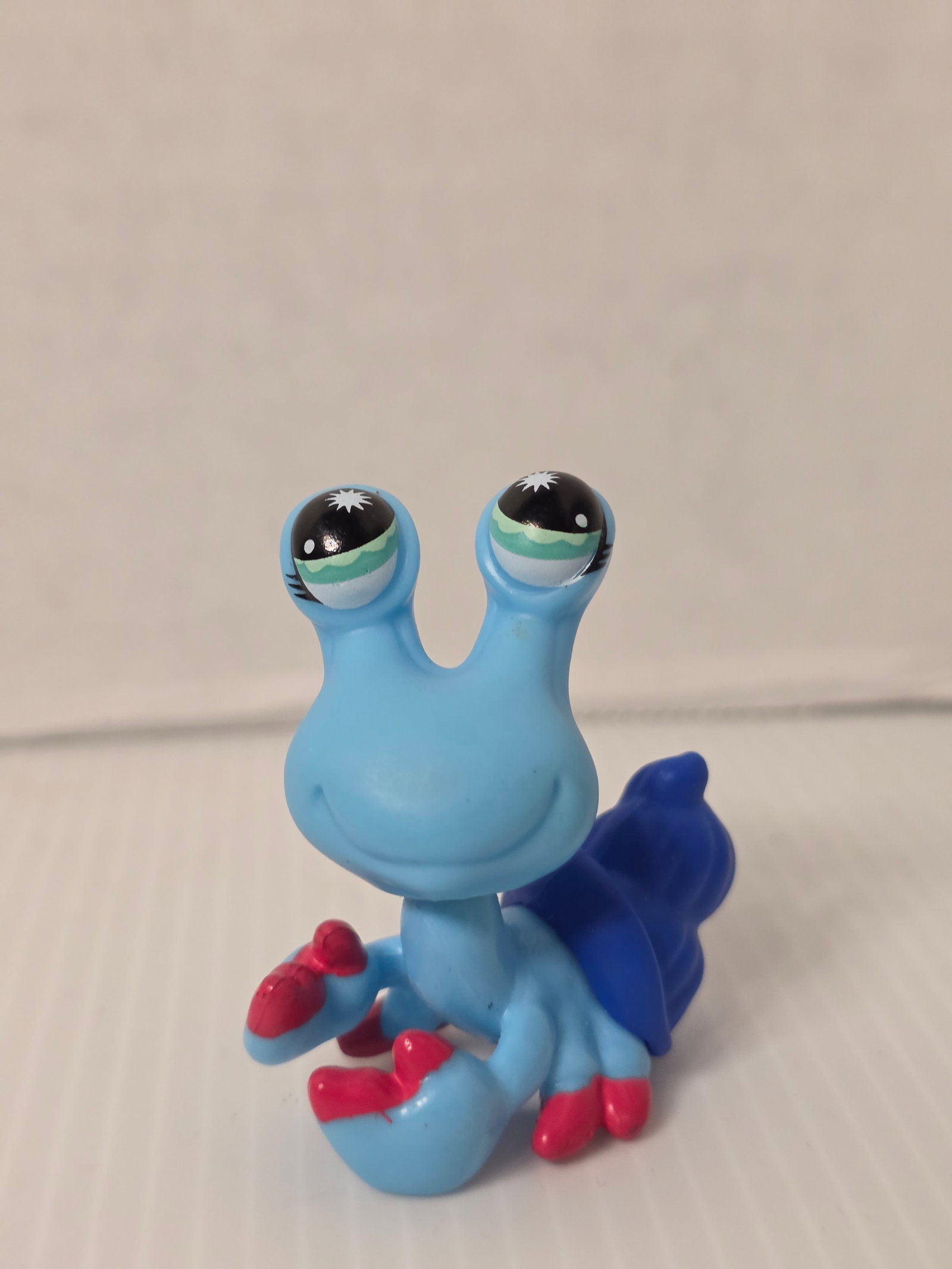 GEN 7 Blue Snail Figure Red Feet Blue Shell LPS (1 of 6)