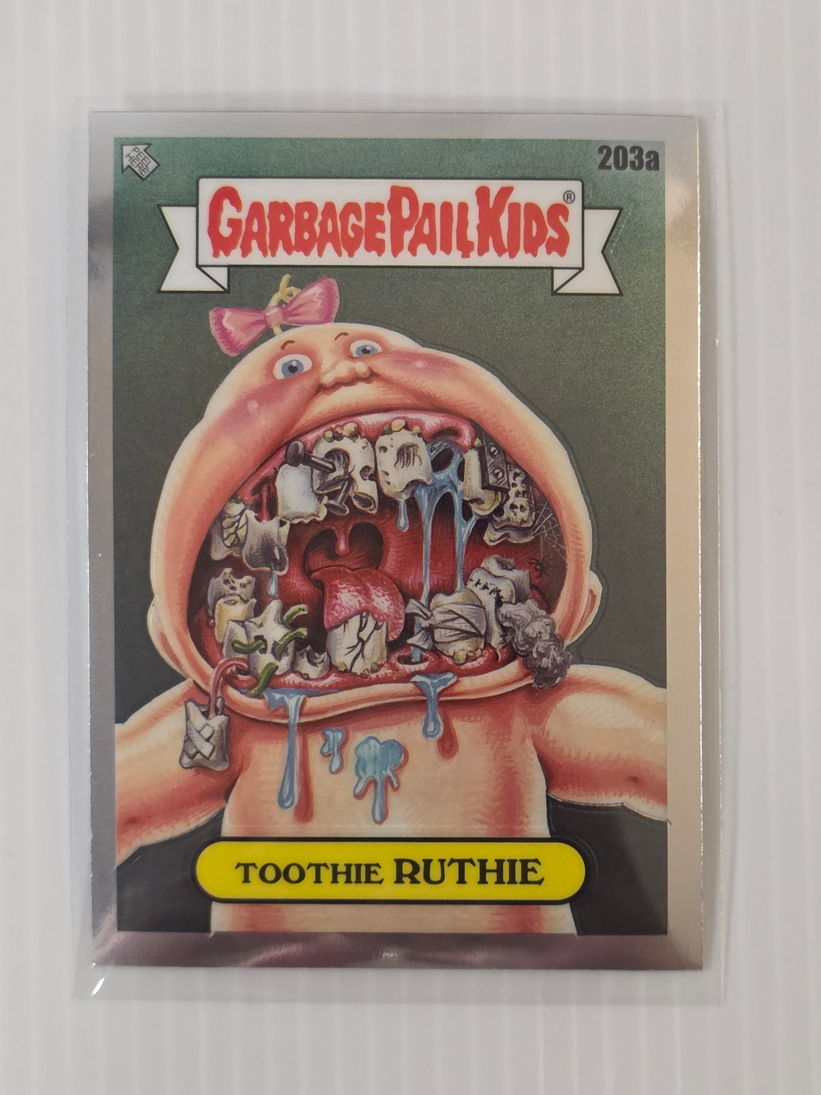 Toothie Ruthie 203a 2022 Garbage Pail Kids Trading Card (1 of 5)