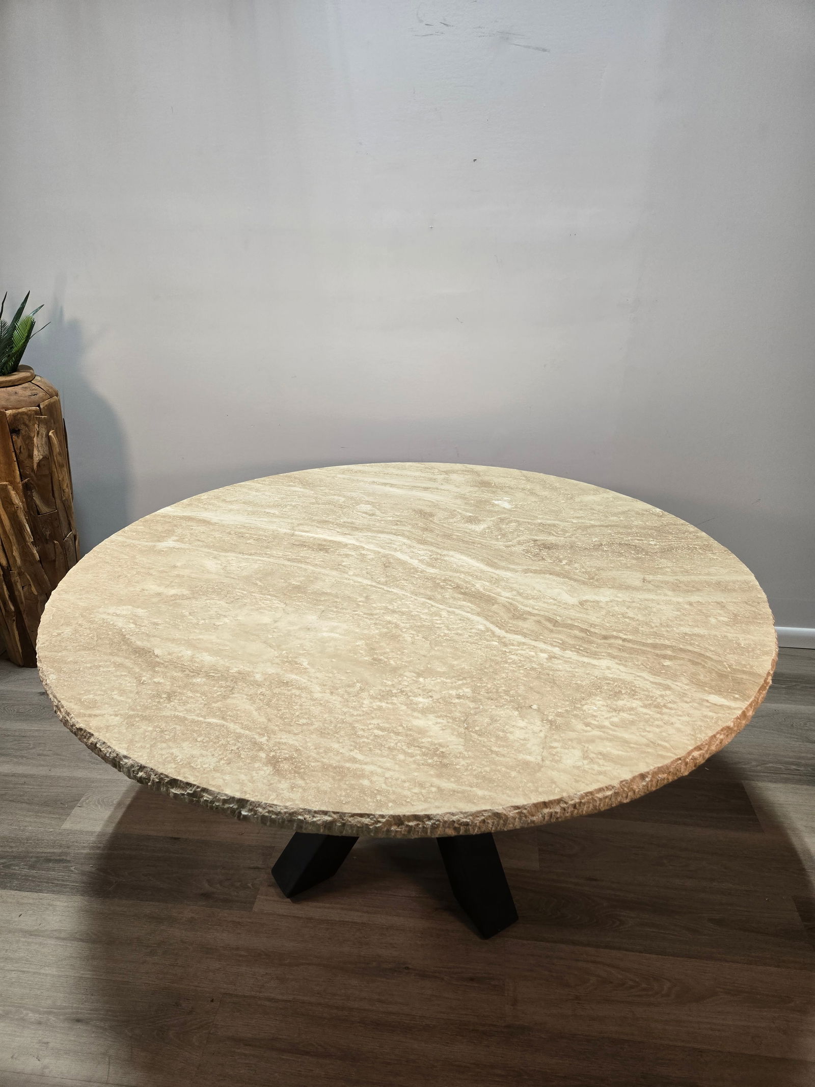 Round Onyx Dining Table - 3