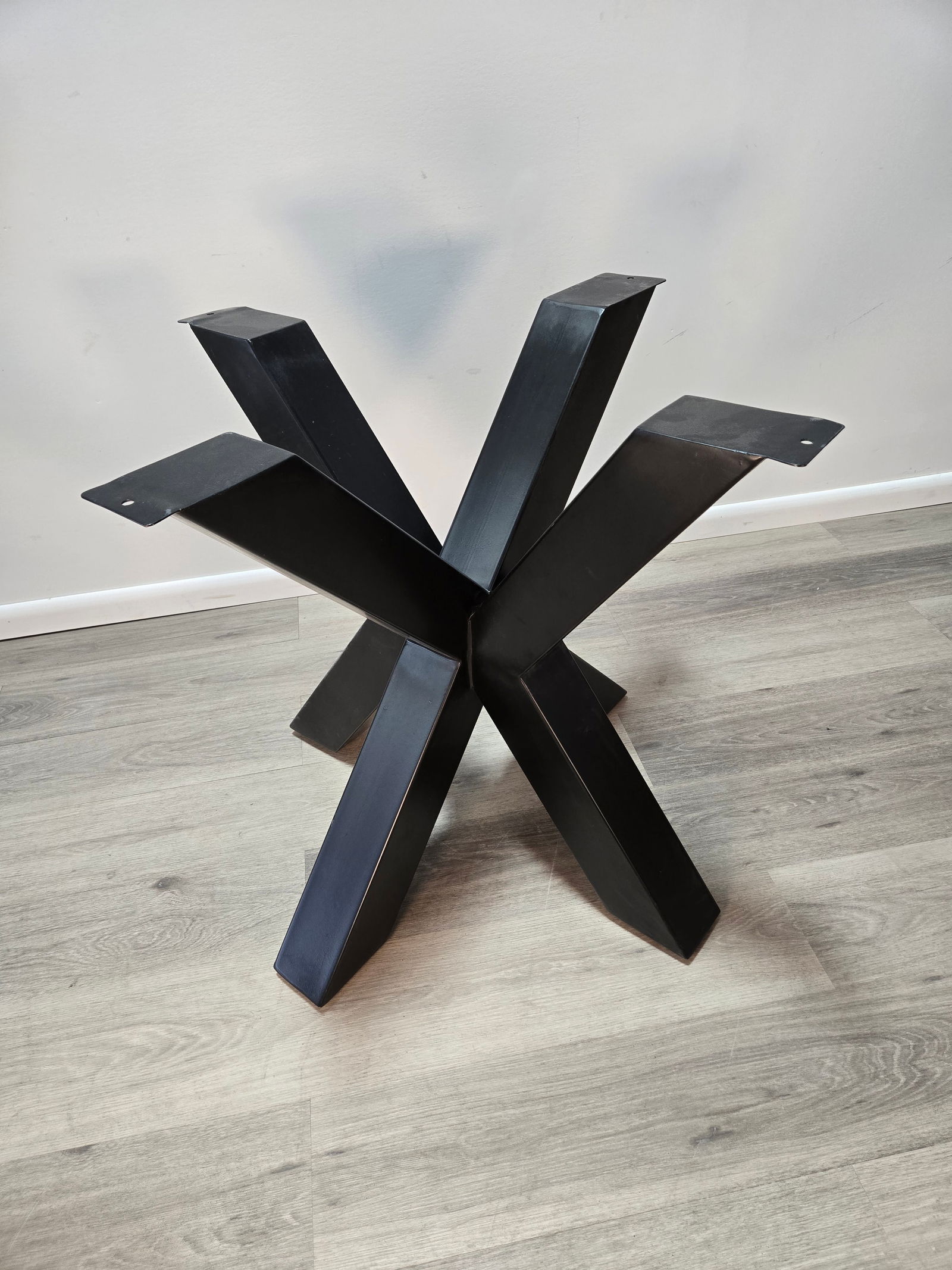 Round Onyx Dining Table - 7