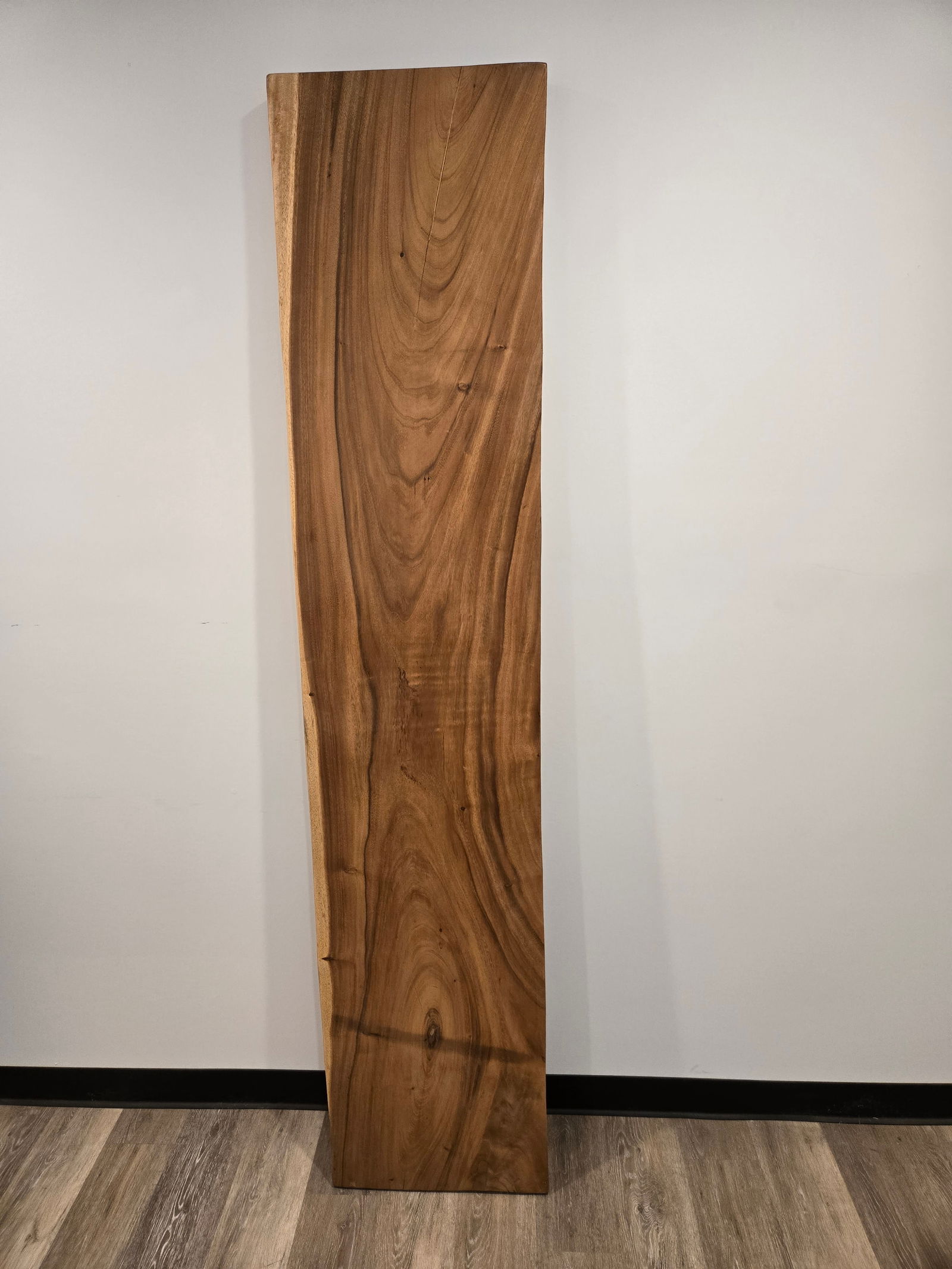 Live Edge Suar Wood Slab: Live Edge Suar Wood SlabHand-crafted in Java, Indonesia using sustainably harvested Suar wood.These slabs can be used for a bench, floating wall shelf, counter top, etc.This piece is brand new,