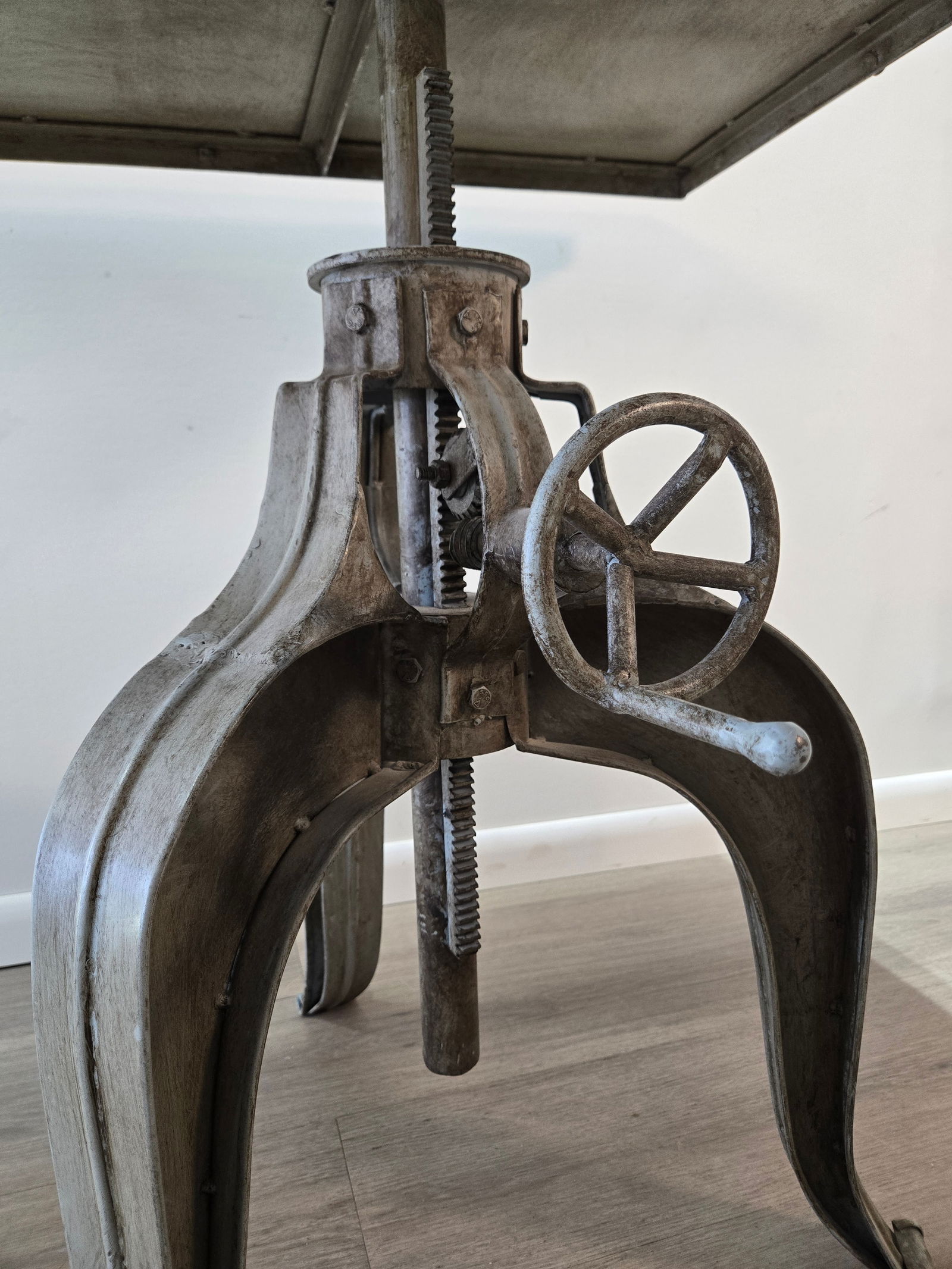 Adjustable Crank Table - Square Top - 6