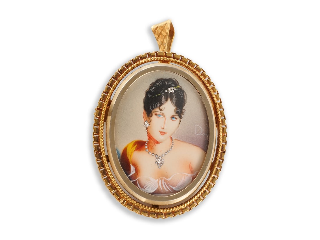 Pendant/Brooch in 18k Yellow Gold, with Portrait of a Woman and Three Diamonds (1 of 6)