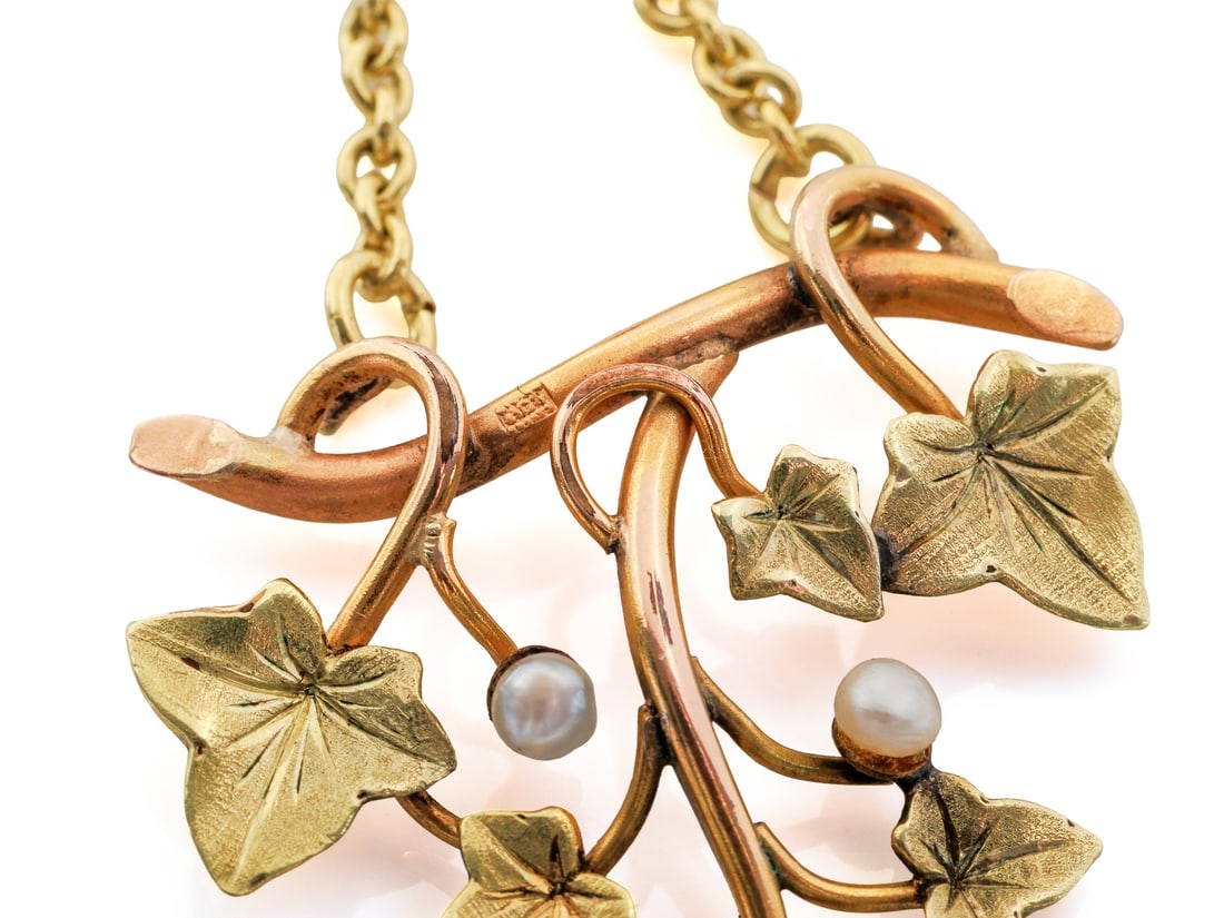 Floral Art Nouveau necklace made of two-tone gold (red/green), with natural pearls (1 of 8)