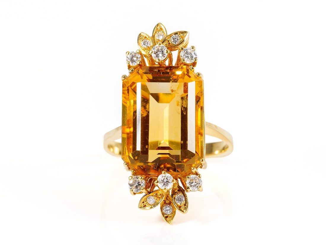 Opulent ring, 18k yellow gold, with a large citrine and brilliant-cut diamonds (1 of 4)