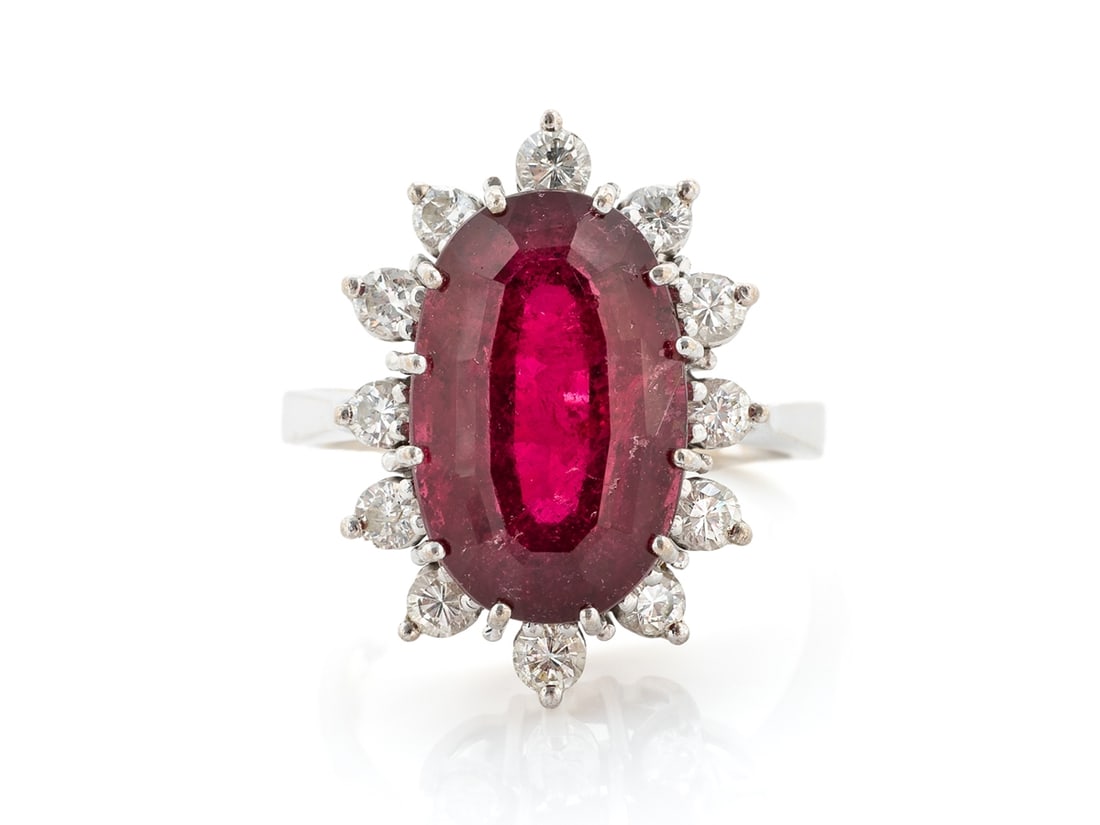 Attractive ring in 585 white gold, rubellite tourmaline and brilliant-cut diamonds (1 of 4)