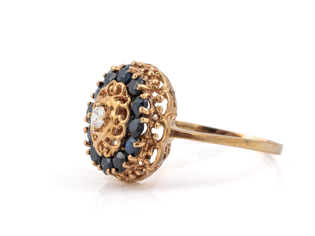 333 yellow gold ring with sapphires and a brilliant-cut diamond (1 of 6)
