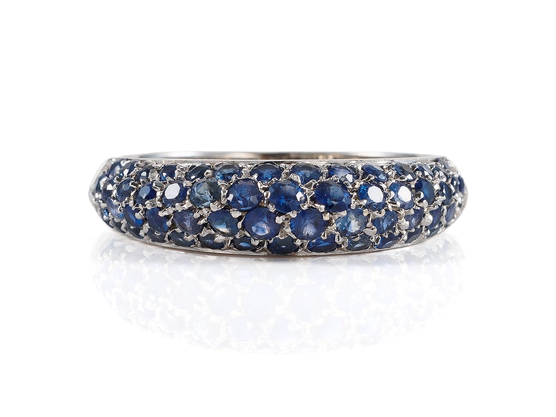 Ring, 18k white gold, with 58 sapphires (1 of 4)