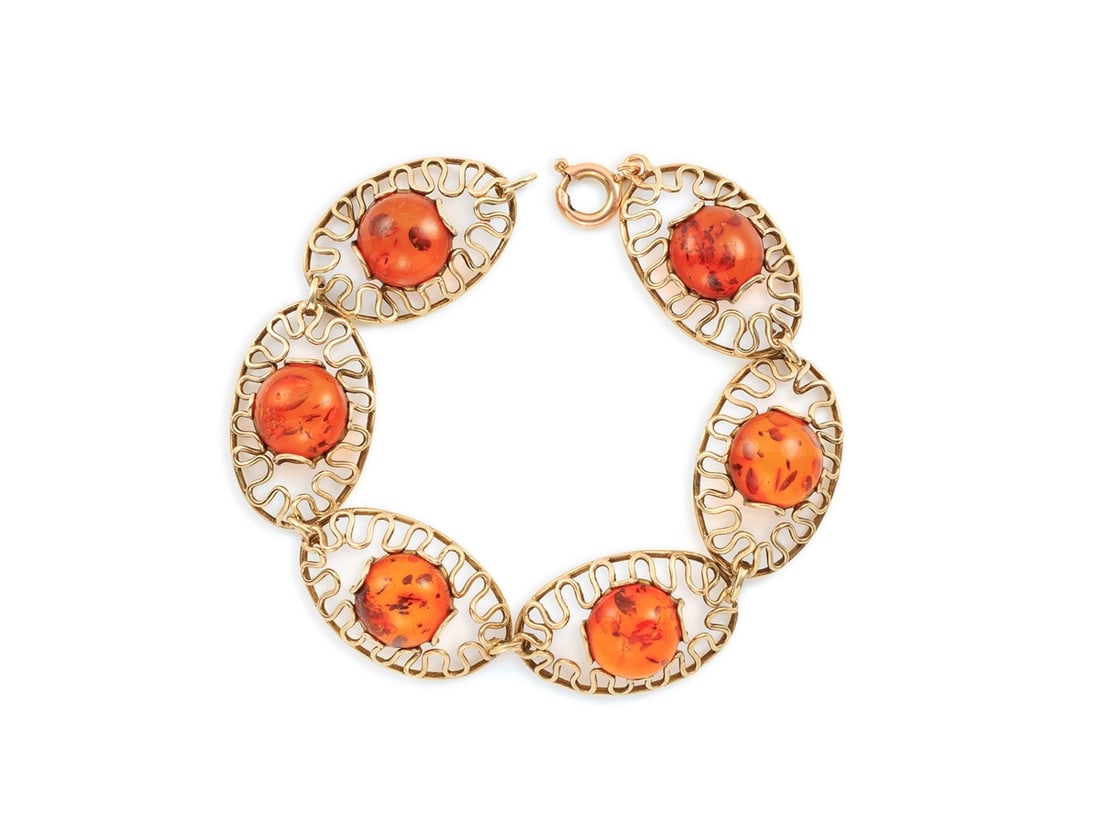 Yellow gold amber bracelet (1 of 4)