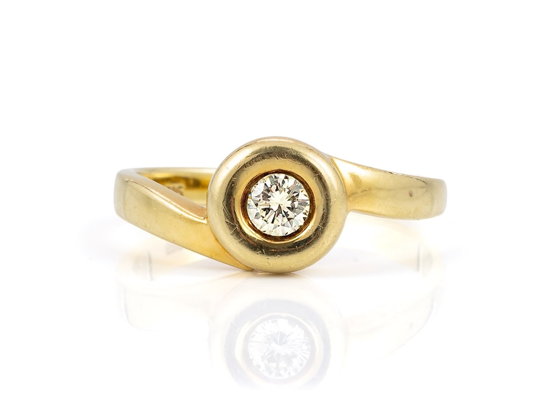 Solitaire ring in 585 yellow gold, with a 0.20 carat diamond (1 of 4)