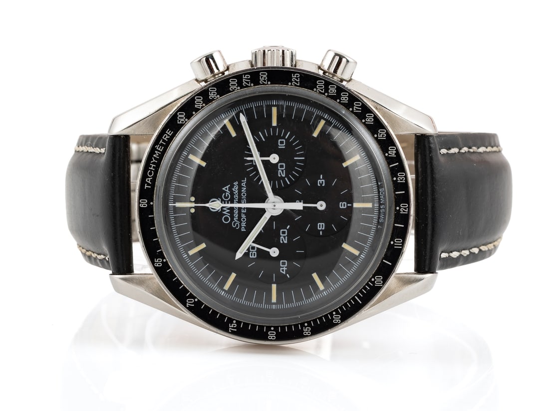 OMEGA Speedmaster men's wristwatch, chronograph with box (1 of 5)