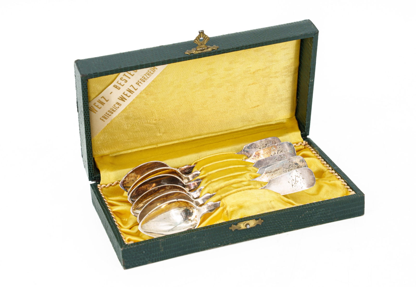 Set of 6 spoons in 800 silver, Pforzheim, circa 1900: Set of 6 spoons in 800 silver, Pforzheim, circa 1900Dessert spoons in 800 silver by the Friedrich Wenz company of Pforzheim, in their original case. The spoons are finely engraved at the end of the