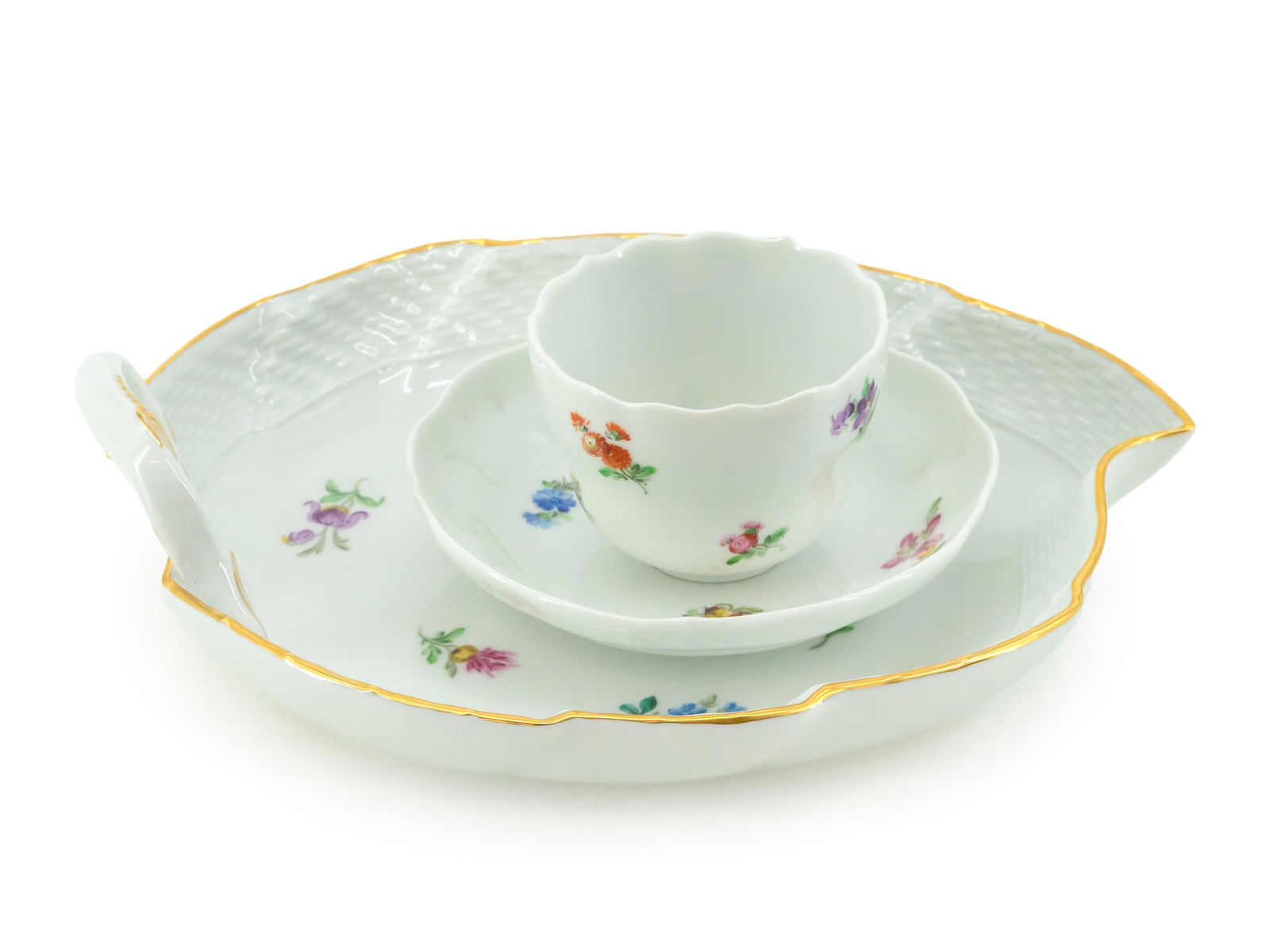 Meissen leaf bowl, small cup with saucer (1 of 4)