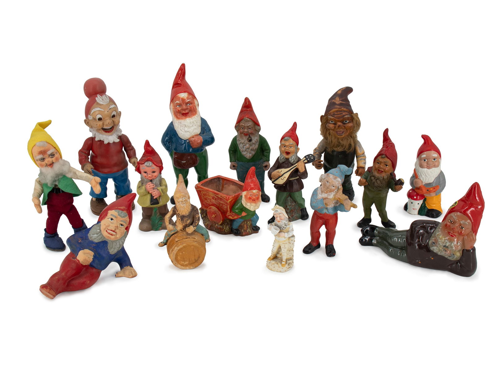 Set of 15 garden gnomes, 20th century (1 of 7)