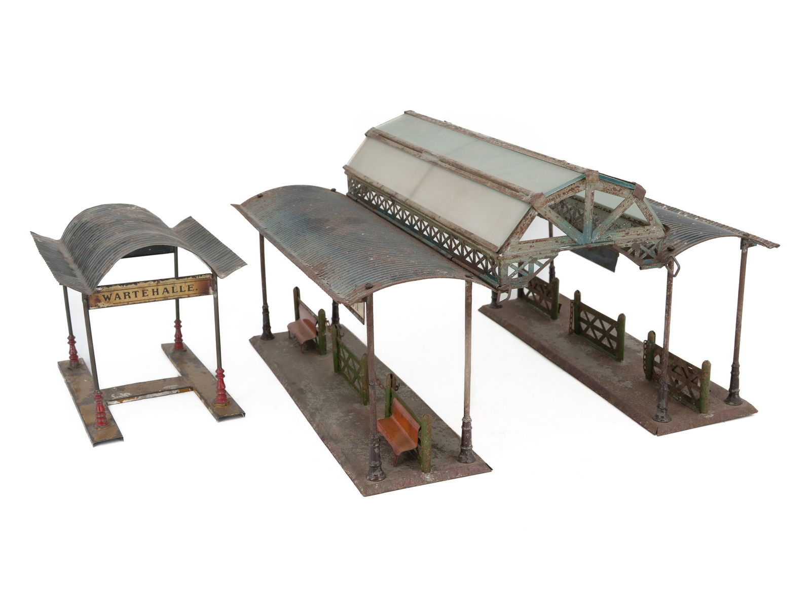 Railway station with waiting room, Kraus Fandor, Nuremberg, before 1920: Railway station with waiting room, Kraus Fandor, Nuremberg, before 1920Early railway station set by Josef Kraus & Co., colloquially known as Kraus Fandor, from Nuremberg, with two station buildings ma