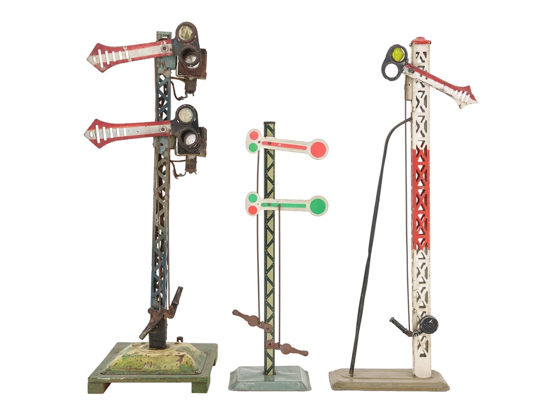 Three lattice mast main signals, Bing and HWN, circa 1930 (1 of 2)