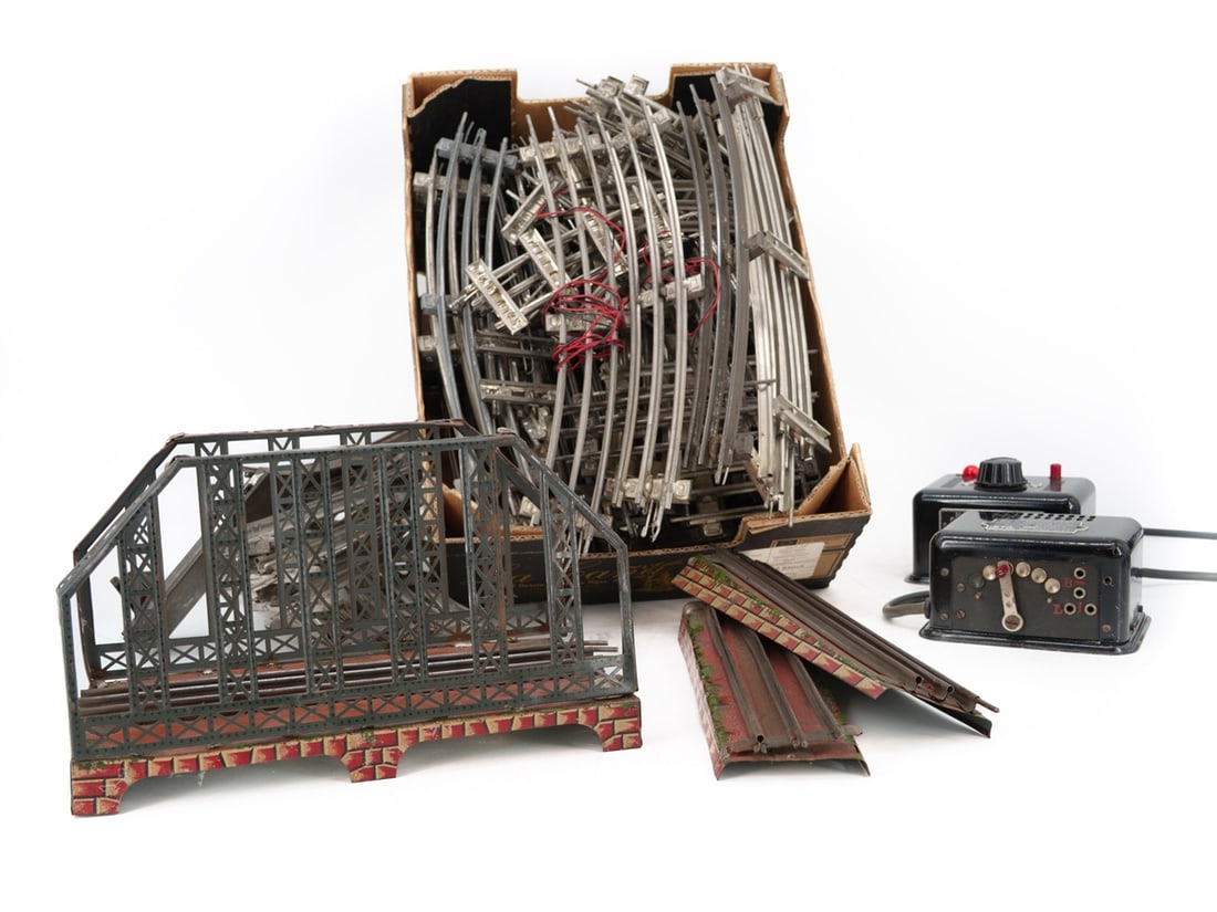 Extensive collection of Märklin track material and transformers, gauge 0, Germany, from 1930 (1 of 4)