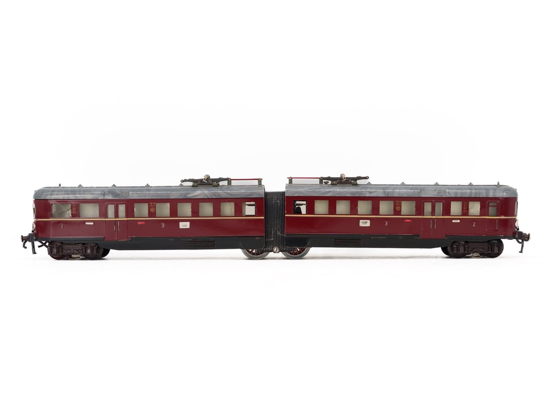 Fleischmann E 370 electric railcar, two-part, gauge 0, Germany, after 1950 (1 of 5)