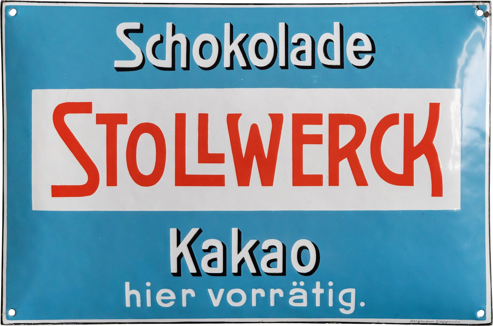 Stollwerck chocolate enamel sign, in pristine condition! Cologne, c. 1910 (1): Stollwerck chocolate enamel sign, in pristine condition! Cologne, c. 1910 (1)Stollwerck chocolate enamel sign, domed, stenciled enamel. An extremely rare sign in wonderful condition, a vibrant sky blu