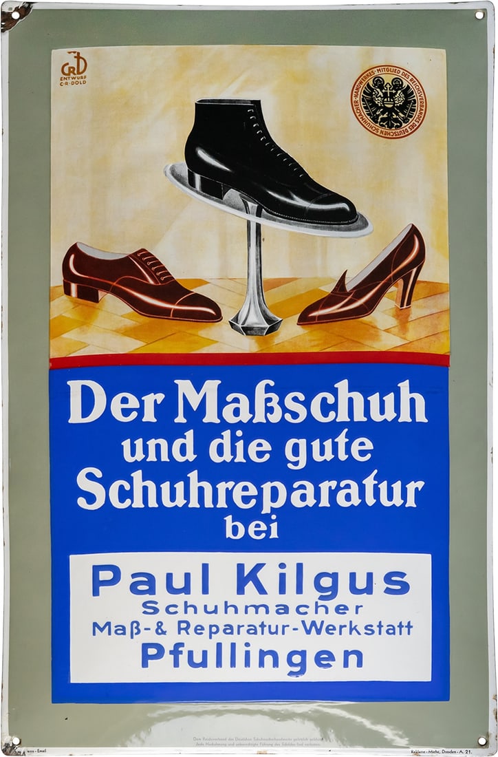 Enamel sign "Der Maßschuh" (The Bespoke Shoe), Pfullingen, circa 1930 (1): Enamel sign "Der Maßschuh" (The Bespoke Shoe), Pfullingen, circa 1930 (1)Enamel sign "Maßschuh" (Bespoke Shoe), Paul Kilgus Shoemaker, strongly convex, enamel stenciled and lithographed. Perfect hig