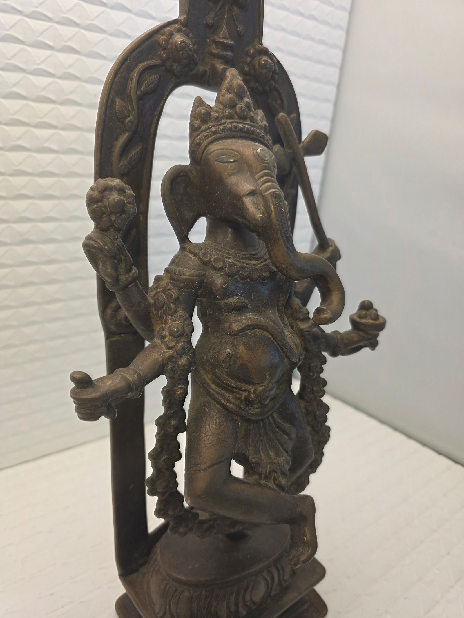 Antique Lord Ganesha heavy Bronze Statue (1 of 9)