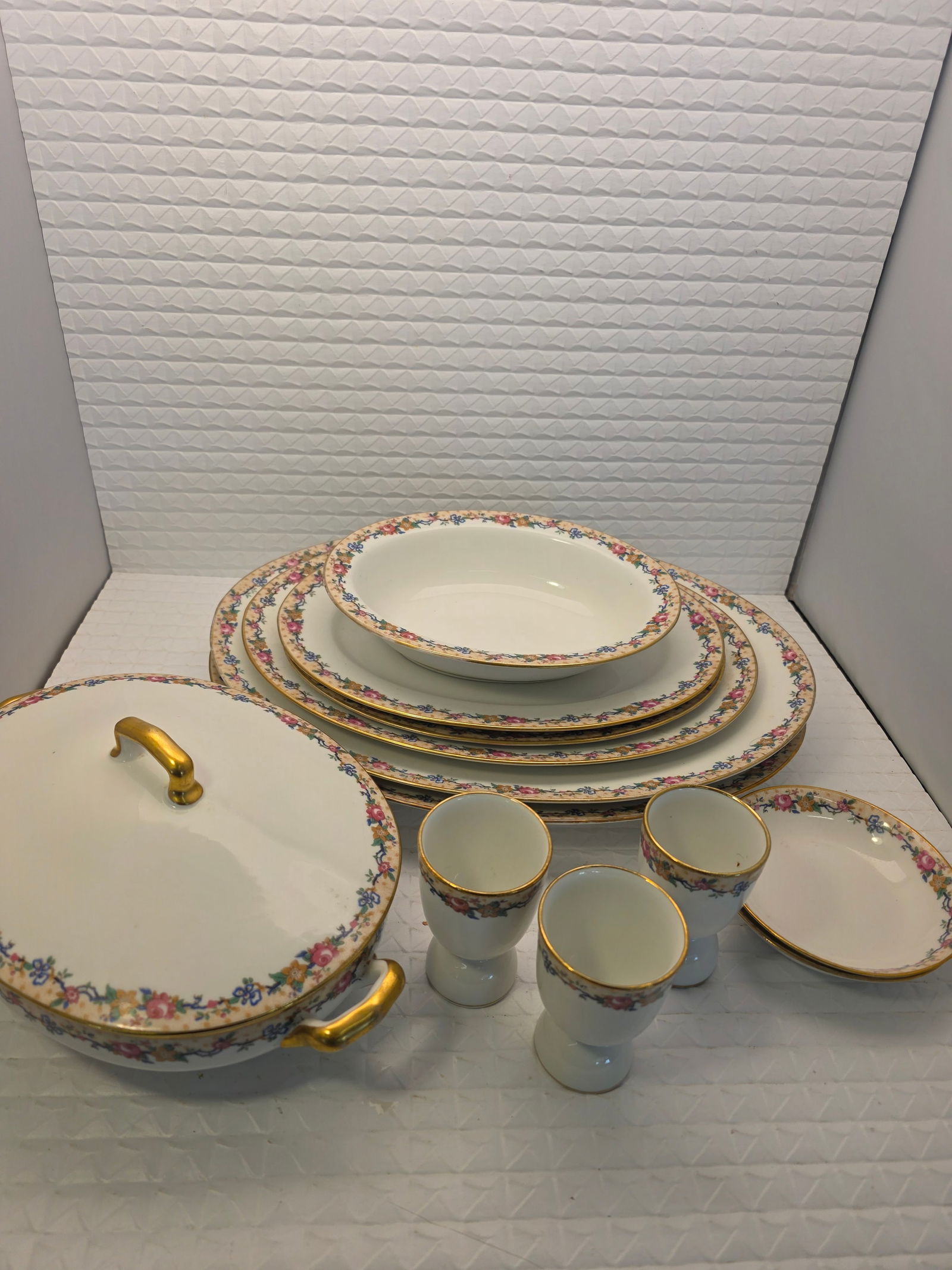 C. Ahrenfeldt Limoges SERVING PIECES LOT (lot 5) (1 of 18)