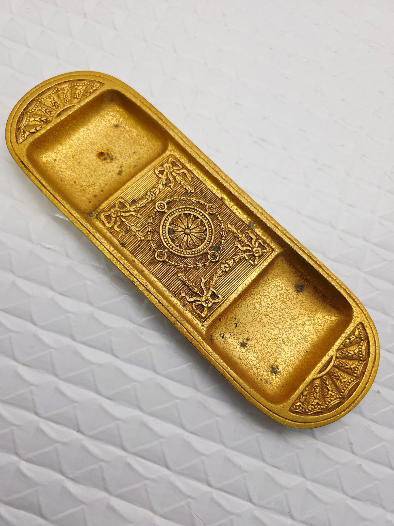 antique Tiffany Studios Adam pattern pen tray (1 of 9)