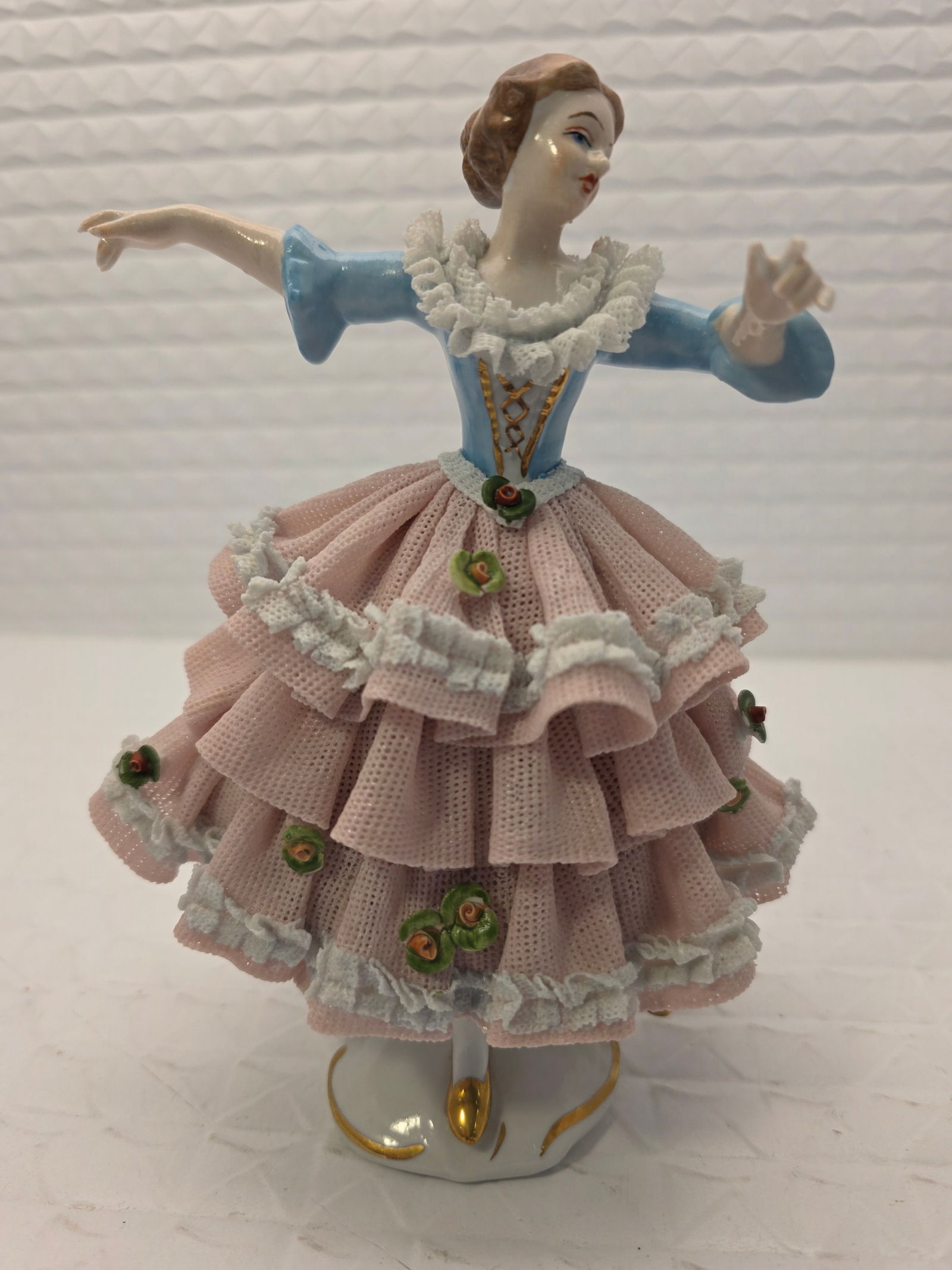 vintage Dresden porcelain lace figurine (1 of 8)