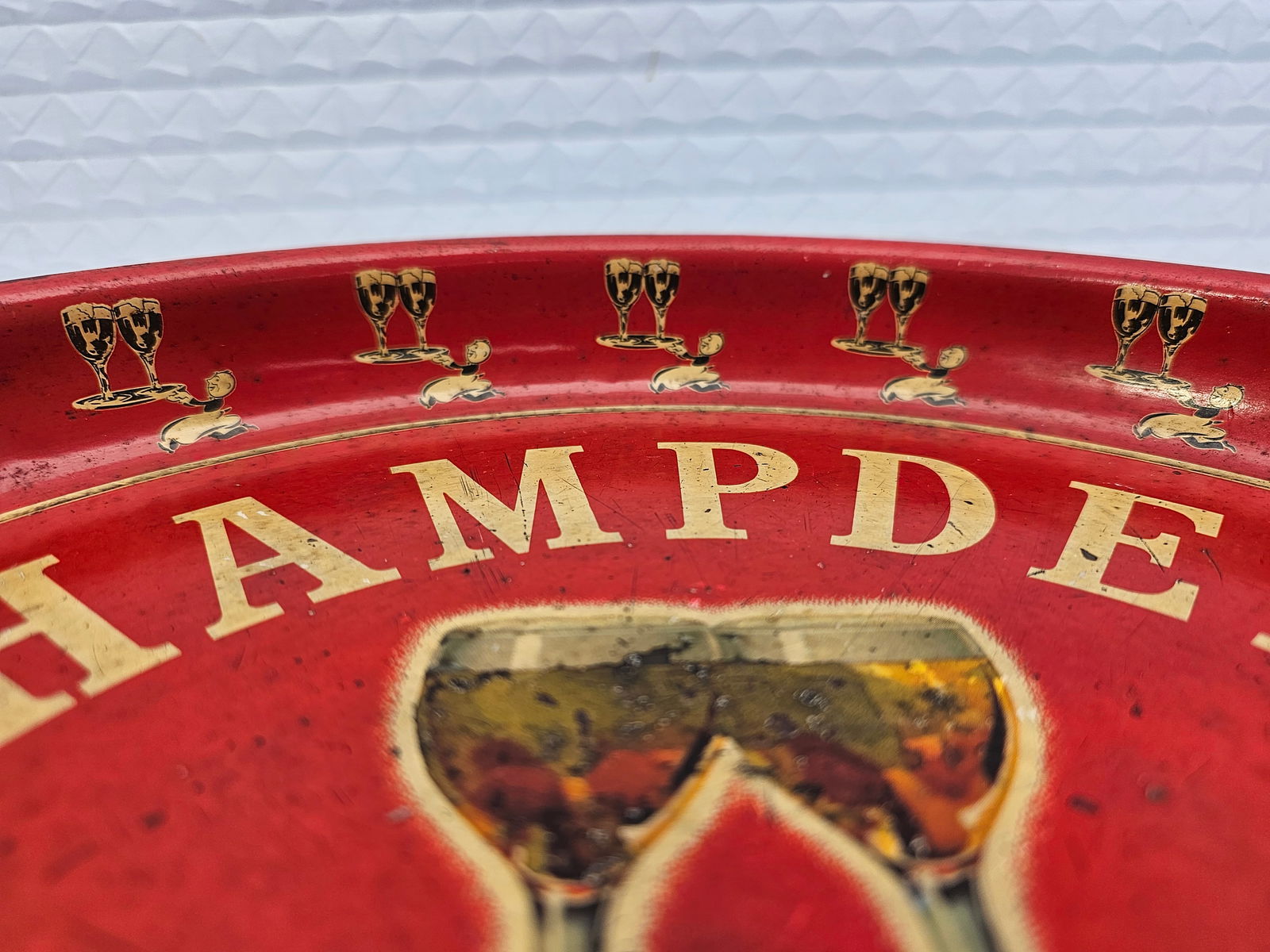 red Hampden Mild Ale serving tray - 5