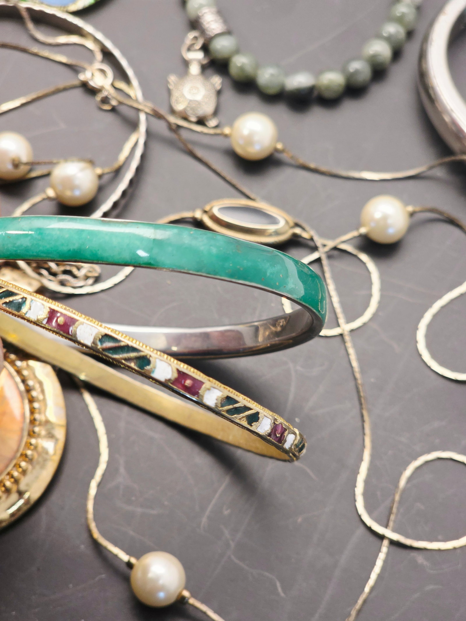 assorted costume jewelry items - 8