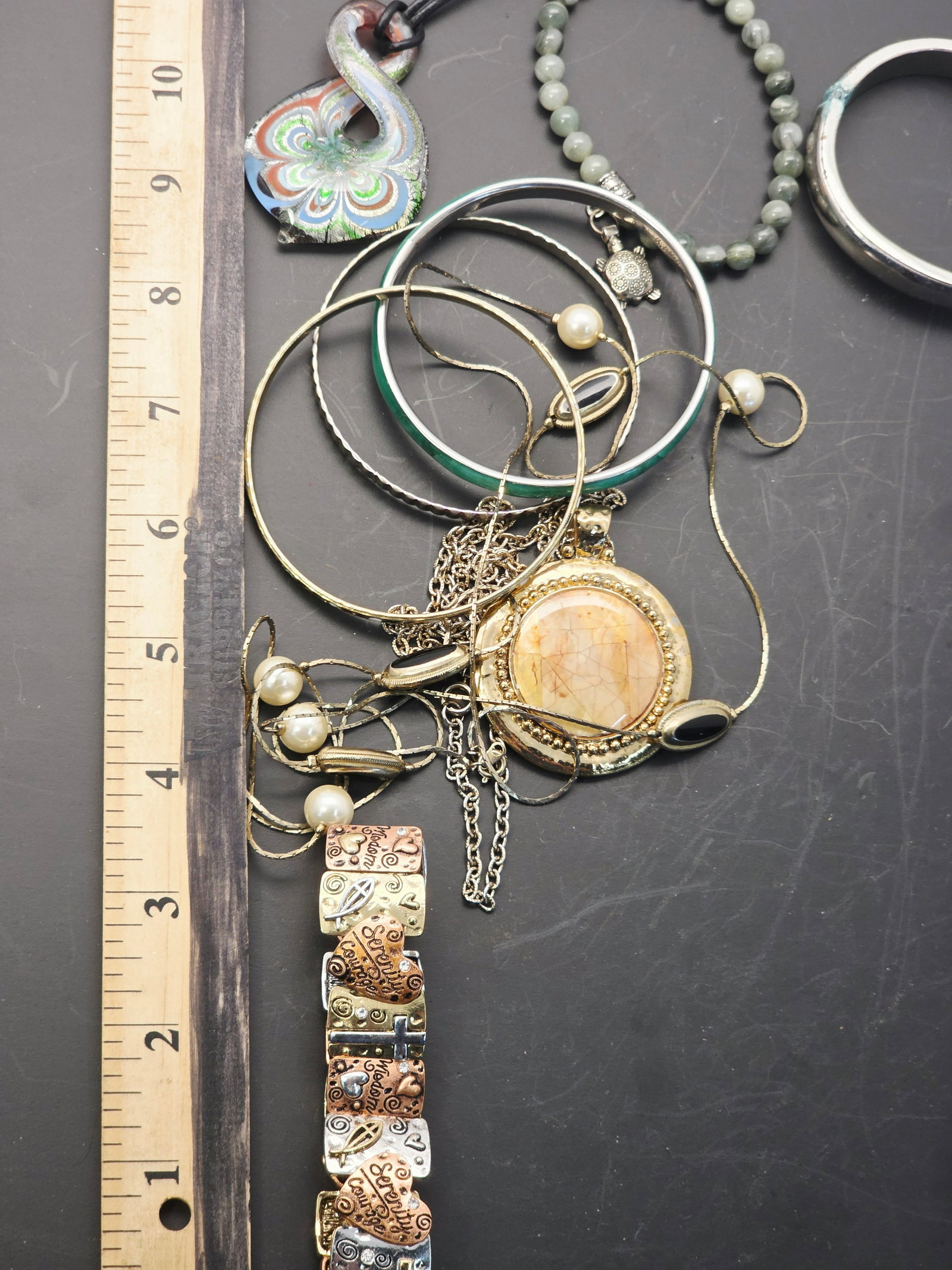 assorted costume jewelry items - 9