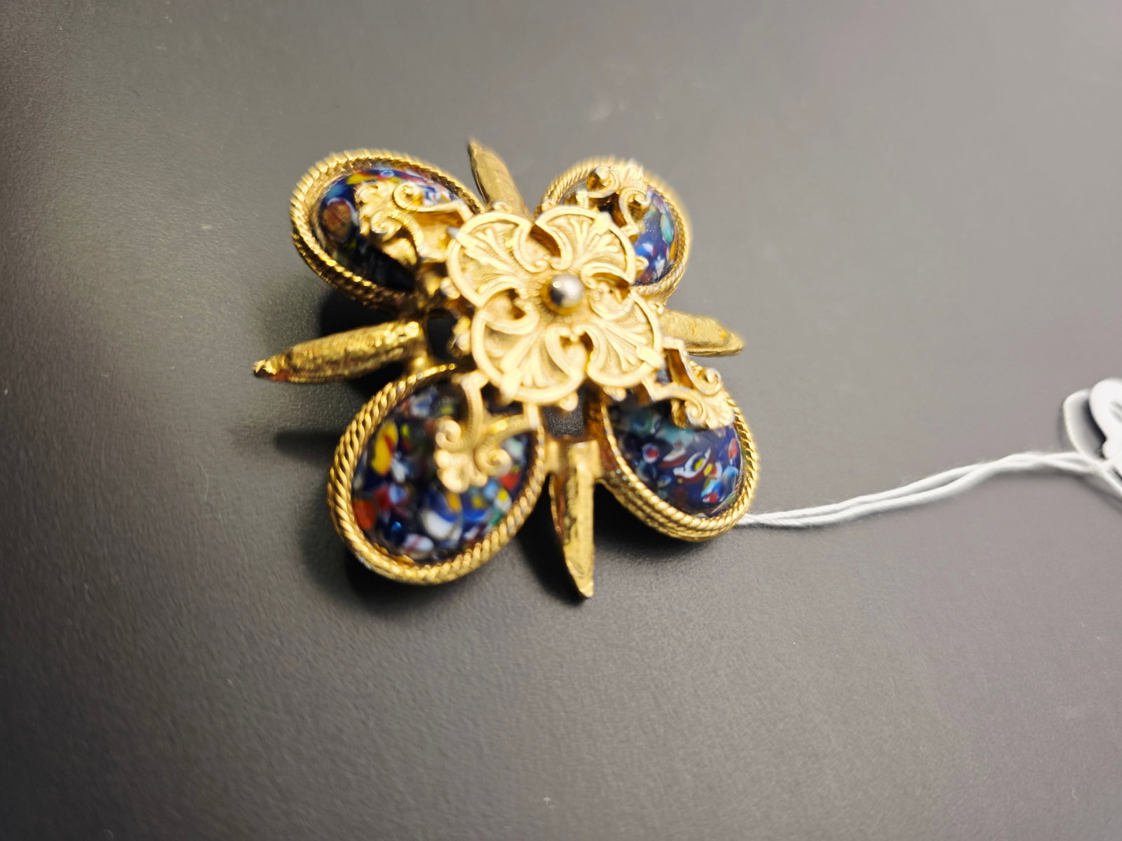 vintage Sarah Coventry gold tone Maltese cross brooch - 2