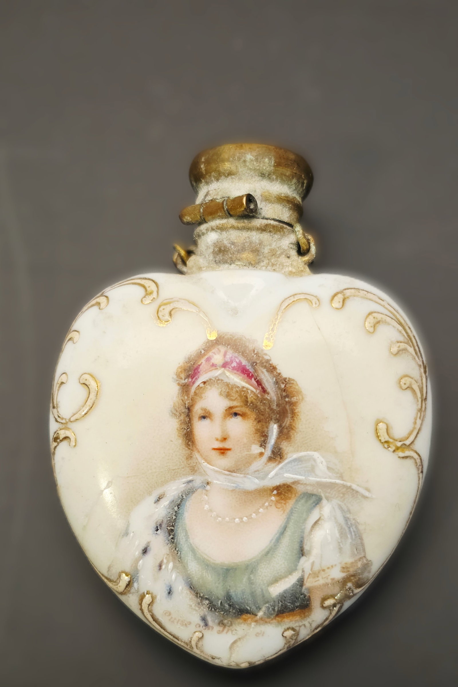 antique heart-shaped porcelain perfume scent bottle featuring Queen Louise of Prussia (1 of 8)
