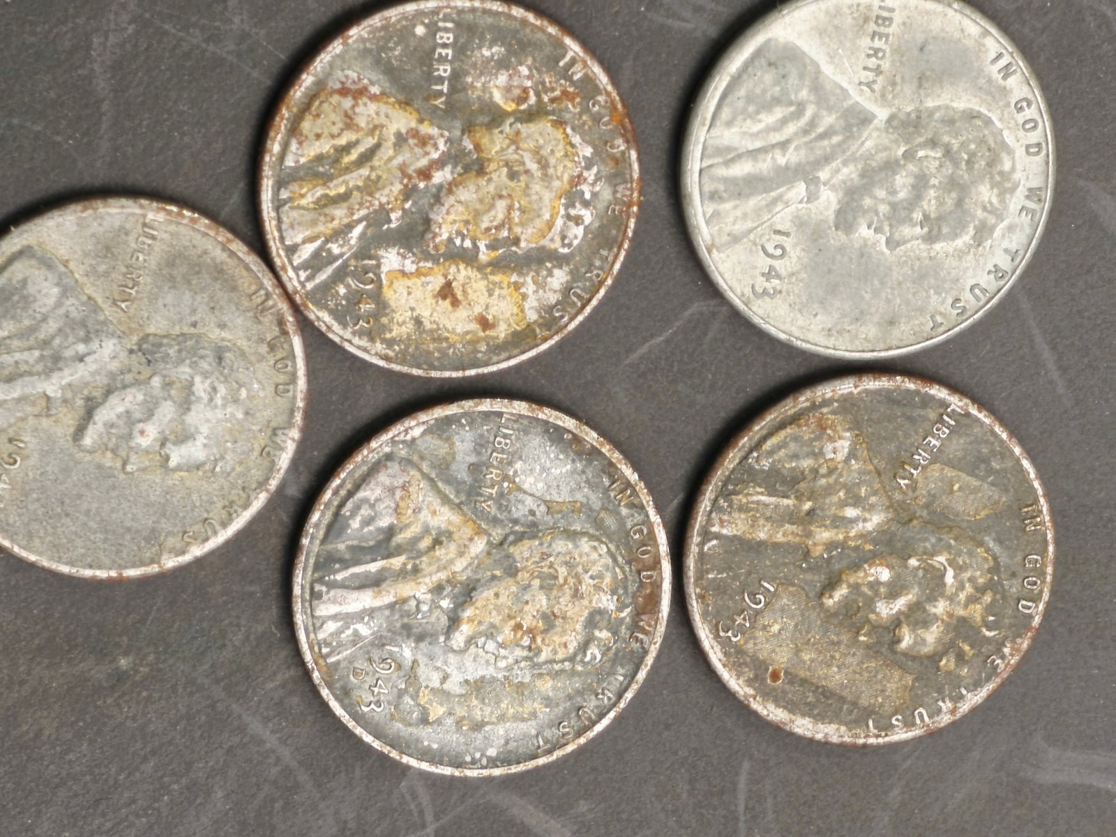 1943 Lincoln Wheat cents (1 of 4)