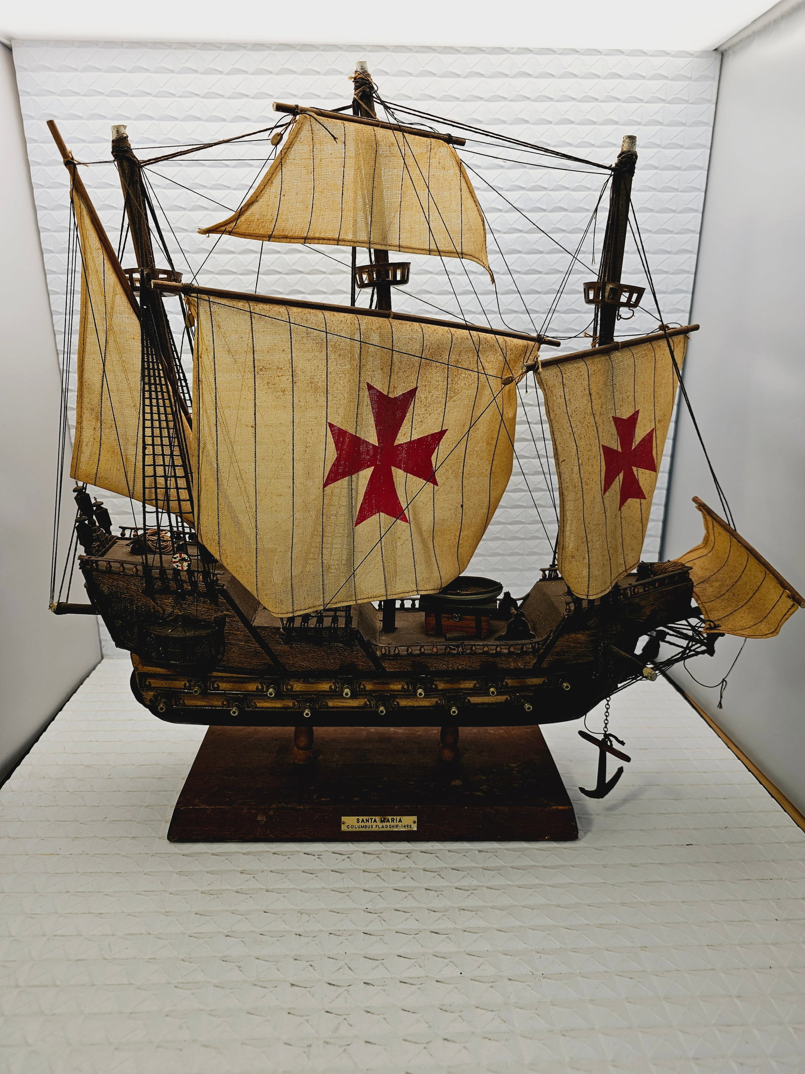 large 20" detailed replica of Santa Maria: Handcrafted Nautical Decor Santa Maria Model Ship.This model ship is a detailed replica of the Santa Maria, Christopher Columbus’s flagship vessel from his 1492 voyage.The replica features a wooden