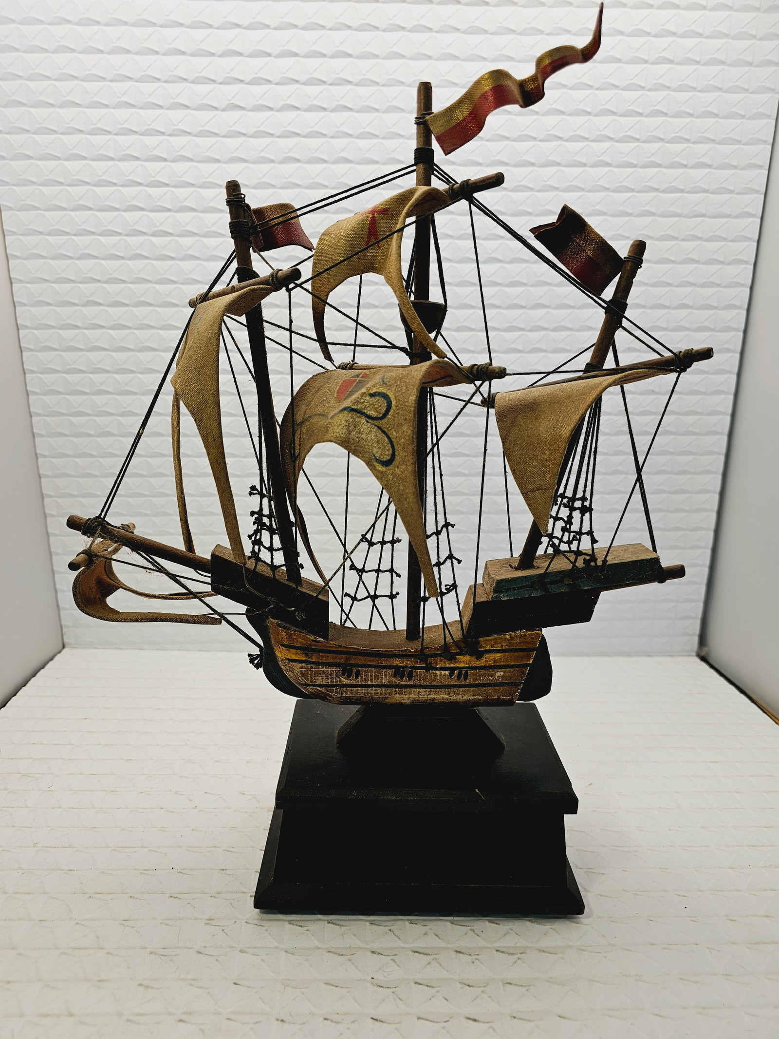 vintage Santa Maria sailing ship model 15" tall (1 of 10)