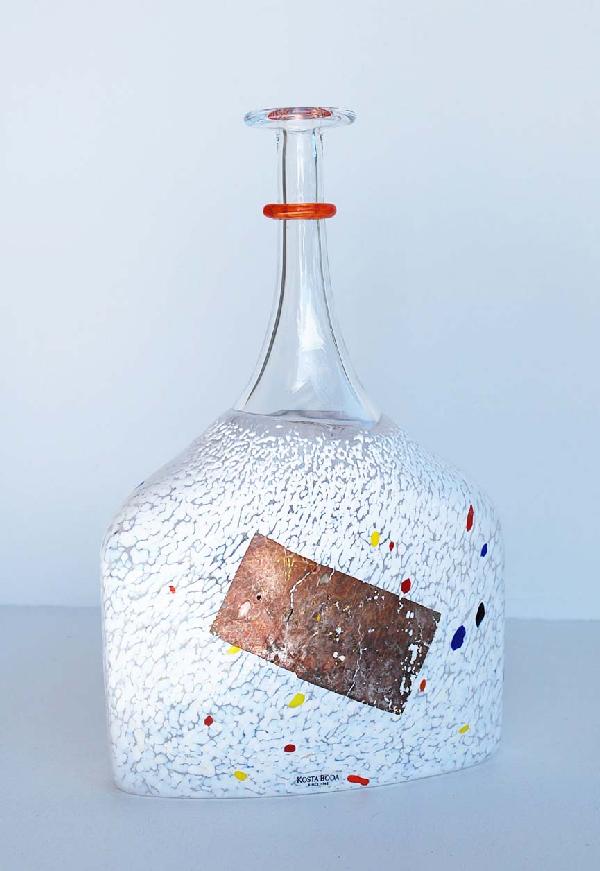 Bertil Vallien for Kosta Vase: Designer & Manufacturer: Bertil Vallien; Kosta Country of Origin & Materials: Sweden; Blown Glass Additional Information & Circa: Colorful vase by Bertil Vallien for Kosta. Kosta Boda label, and sign