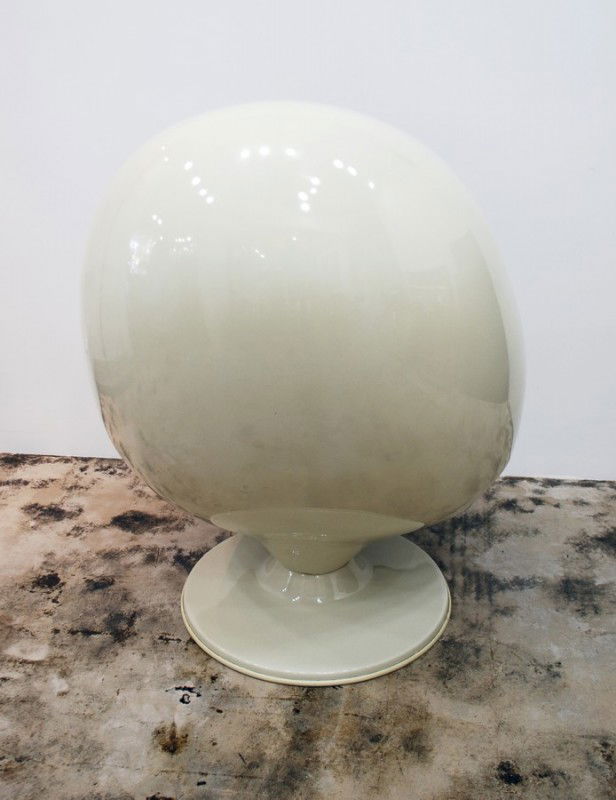 359: Lee West Egg Chair amp; Ottoman : Lot 359