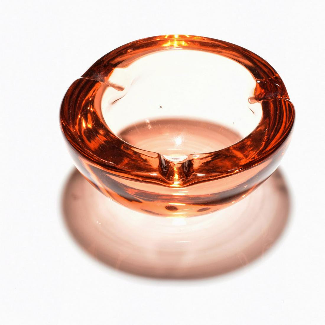 ICET Arte Murano Geode Bowl / Ashtray: Artist/Designer; Manufacturer: ICET Arte Murano Marking(s); notes: signed Country of origin; materials: Venezuela; glass Dimensions (H, W, D): 3.5"h, 6.5"dia Additional Information: Ceramics & Glass <