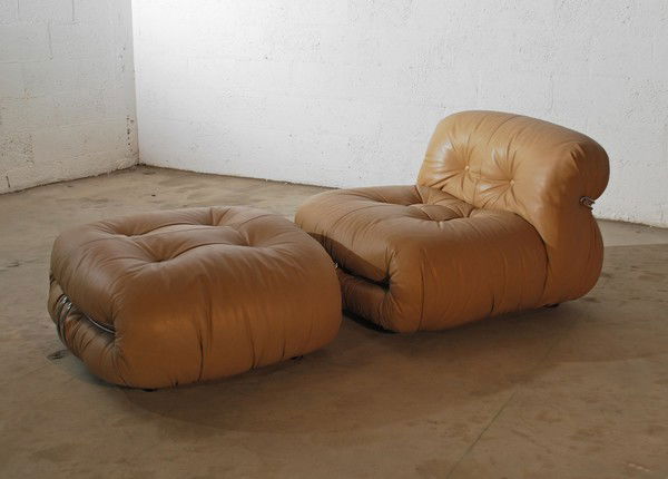 Afra & Tobia Scarpa Beige Leather Chair & Ottoman: Designer & Manufacturer: Afra & Tobia Scarpa; Cassina Markings: label Country of Origin & Materials: Italy; leather, chrome plated steel Additional Information & Circa: Fine "Soriana" leather lounge c