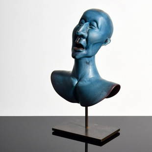 Ross Richmond Glass PORTRAIT Bust / Sculpture: Artist/Designer; Manufacturer: Ross Richmond (b. 1971) Marking(s); notes: no marking(s) apparent Country of origin; materials: American; blown and hot-sculpted glass, metal (stand) Dimensions (H, W, D